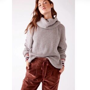 Free People Leo Chunky Rib Knit Confetti Dot Grey Sweater Oversized Medium